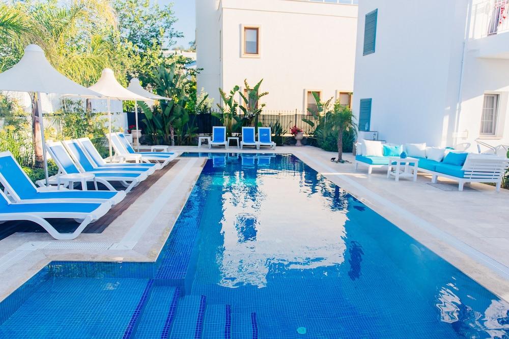 Via Farilya Hotel Gundogan  Luaran gambar