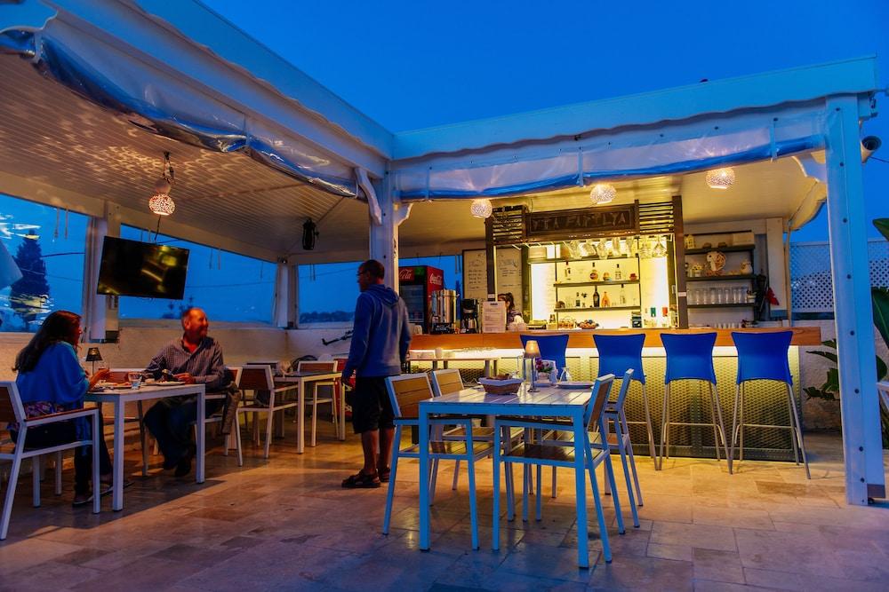 Via Farilya Hotel Gundogan  Luaran gambar