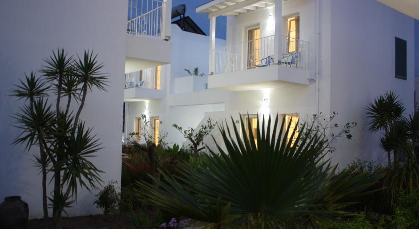 Via Farilya Hotel Gundogan  Luaran gambar